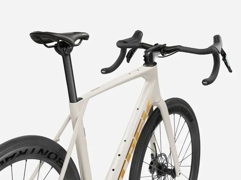 Trek Domane SL 6 AXS Gen. 4 Carbon Endurance Bike in Buff Beige-3