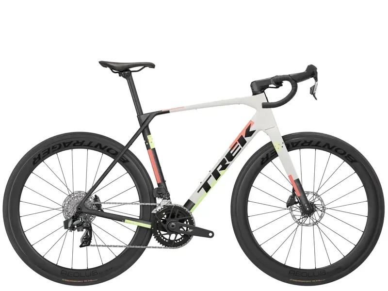 Trek Domane SL 6 AXS Gen. 4 Carbon Endurance Bike in Buff Beige-5