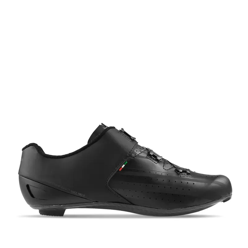Gaerne Carbon G.Fulgor Cycling Shoes in Black-1