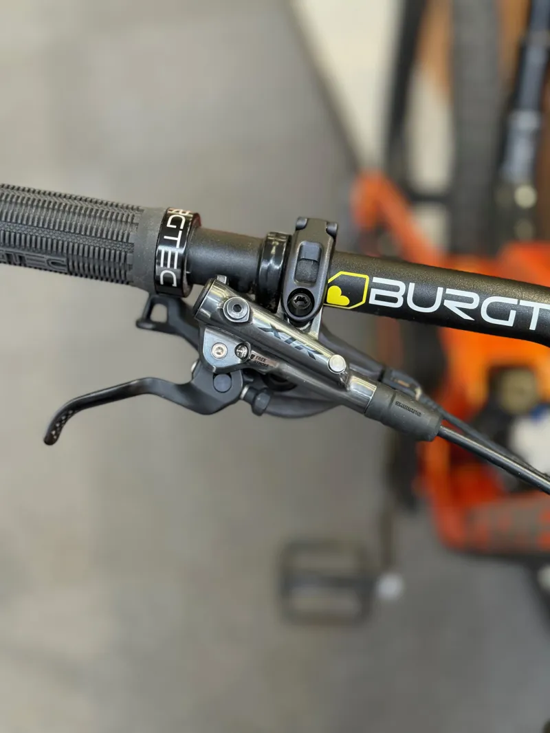 Approved Used Trek Slash 9.8 XT Large-2