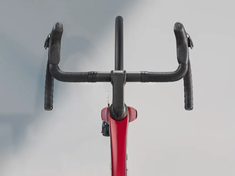 2025 Trek Madone SL 6 Gen 8 - Crimson-2