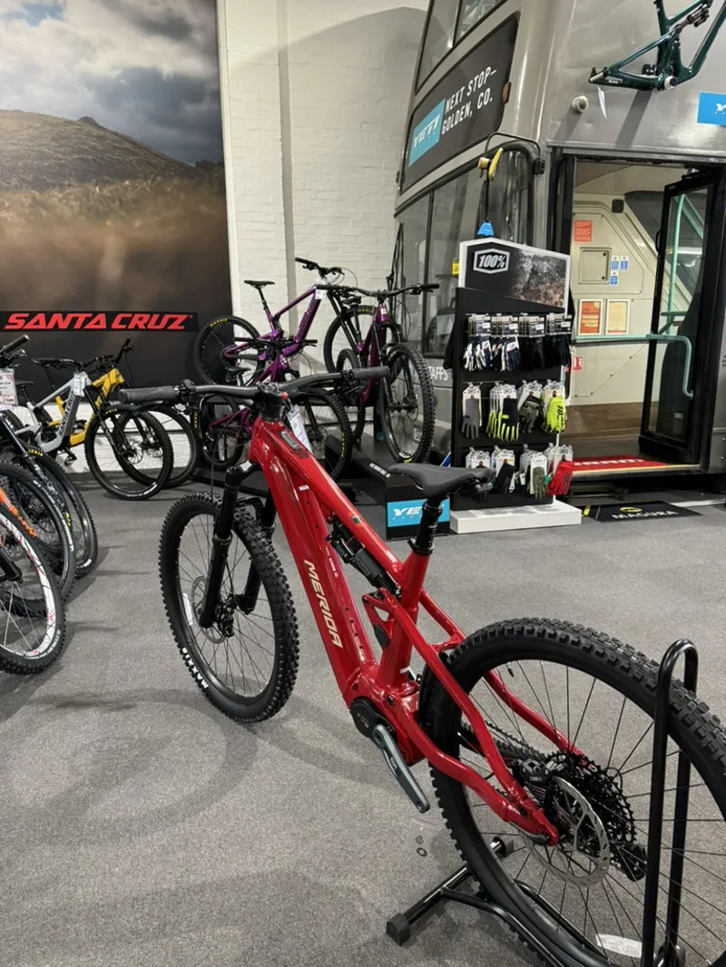 2025 Merida eOne-Eighty 700 - Heritage Red-3