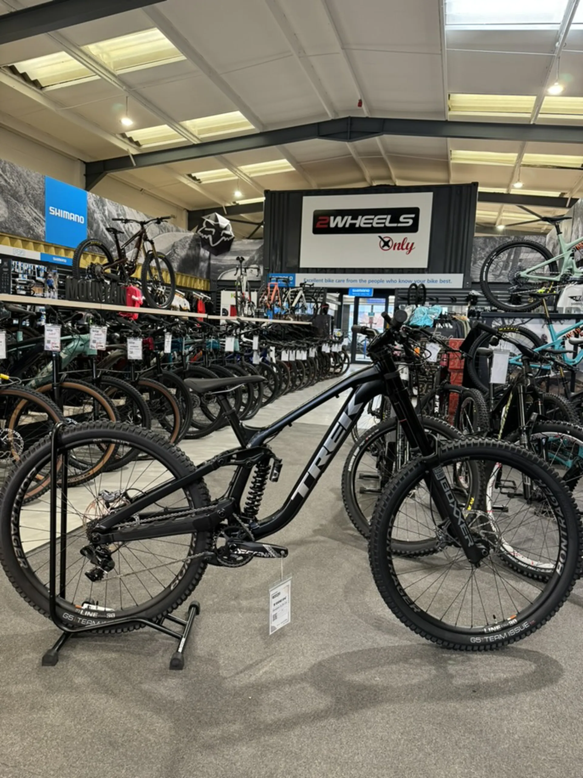 2025 Trek Session 29 GX Satin Black