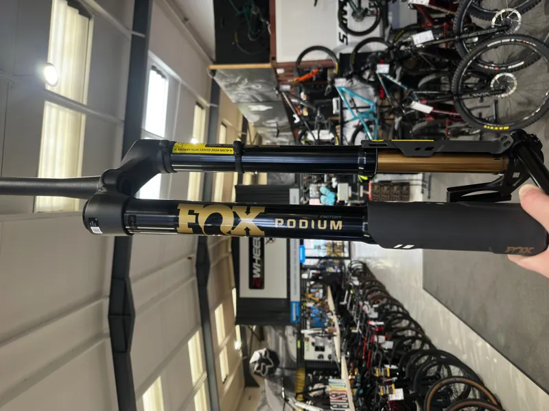 FOX Podium Factory GRIP X2 - 29 170mm 20TA110 44mm Black-1