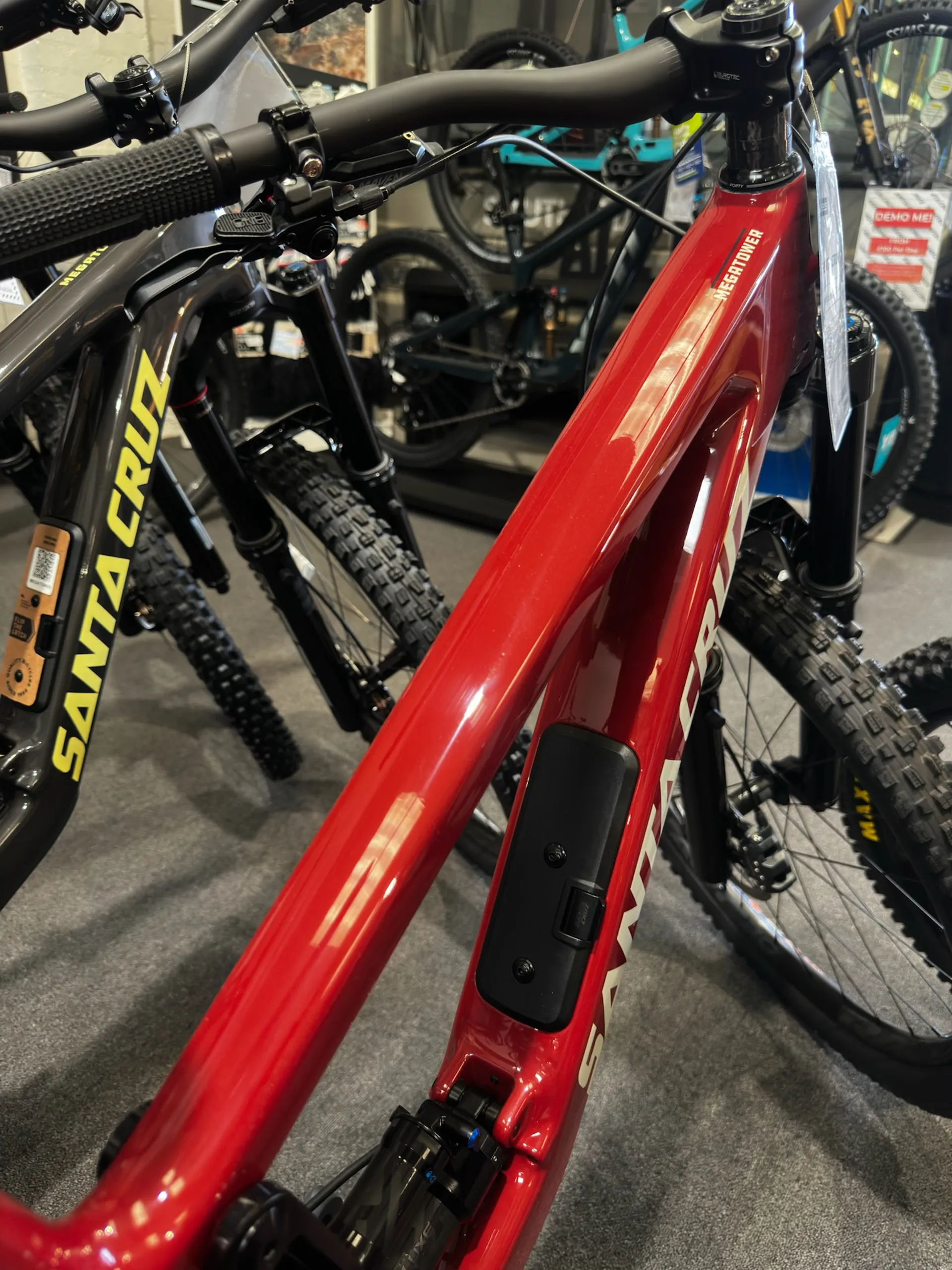 Santa Cruz Megatower C GX AXS T Type Crimson