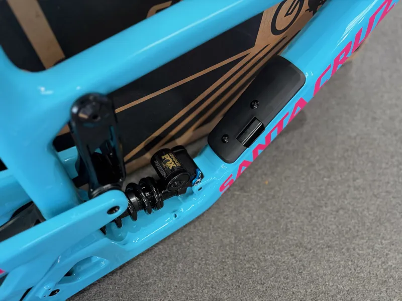 Santa Cruz Nomad 7 CC MX Frame Coil - Aqua-6