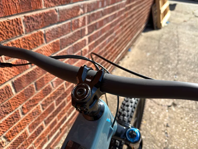 Santa Cruz Vala CC MY27 XT Di2 RSV - Gloss Blue-7