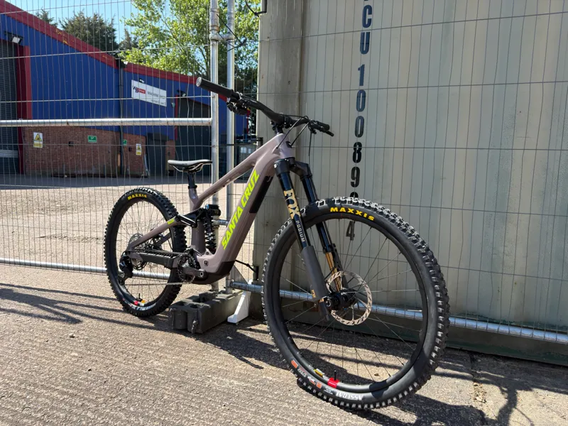 Santa Cruz Bullit CC Di2 RSV 2027 - Purple-2