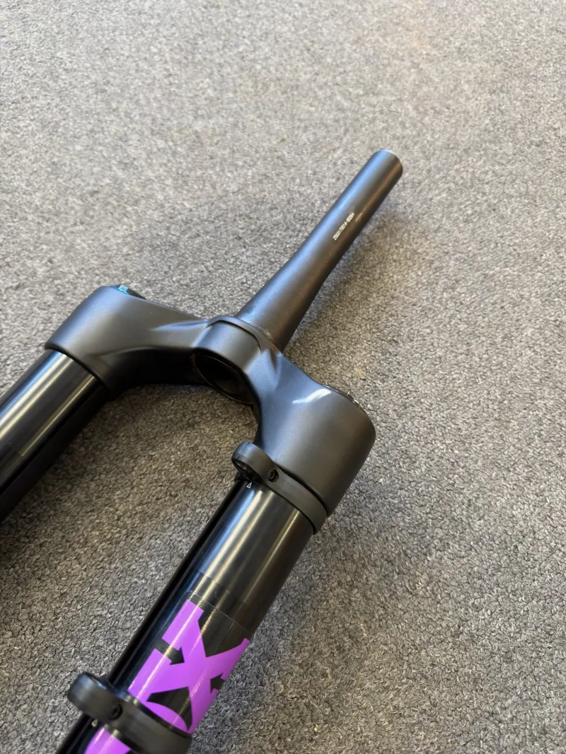 Fox Podium W Purple Decals - 29/170mm - Lightly Used-2