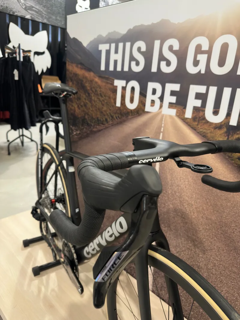 Cervelo 2026 R5 Force AXS Five Black-6