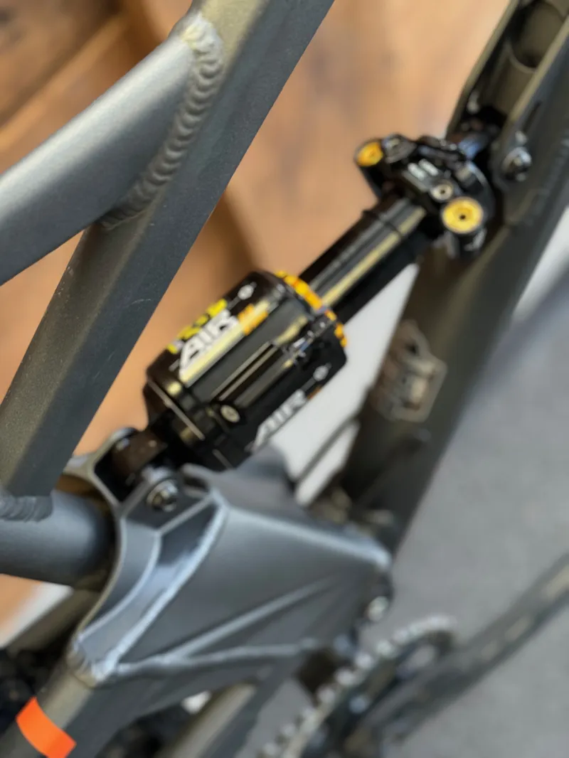 Approved Used Orange Stage Evo Size L-2