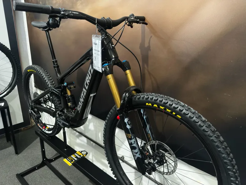 Santa Cruz MY26 Bullit CC X0 AXS RSV Gloss Black-6