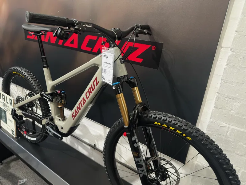 Santa Cruz Vala CC X0 AXS RSV Glossy Grey - Free Bosch Powermore With This Bike!-2