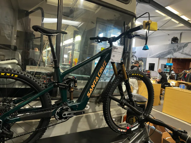 Santa Cruz Vala MY26 CC X0 AXS RSV Midnight Green - Free Bosch Powermore With This Bike!-3