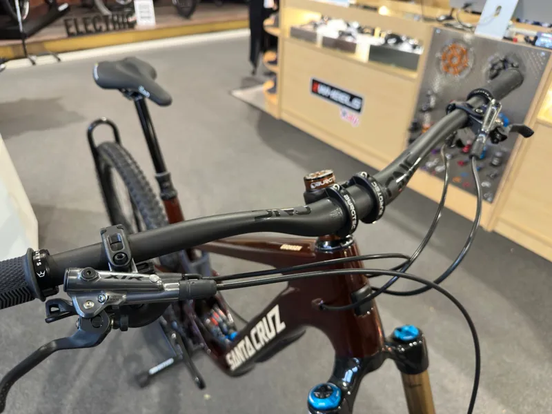 Santa Cruz Bronson Root Beer Team XTR Custom Build Size L-3