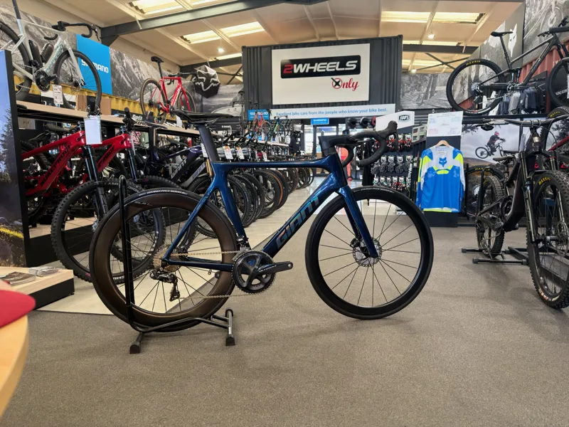 Giant Propel Advanced Pro 1 Blue ML - Approved Used