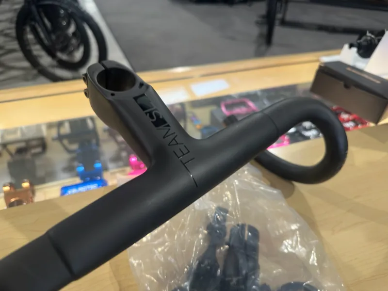 Merida Team SL 1P Handlebar - 380/100mm inc Headset-1