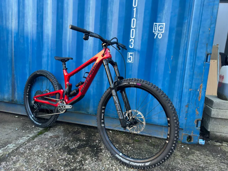 Nukeproof 2026 Giga Carbon Pro GX AXS - Red-2
