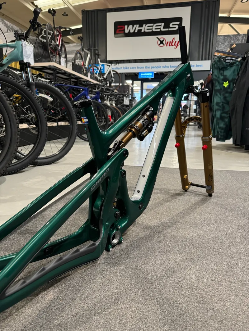 Yeti MY25 SB140 T-Series FrameSet Emerald-1