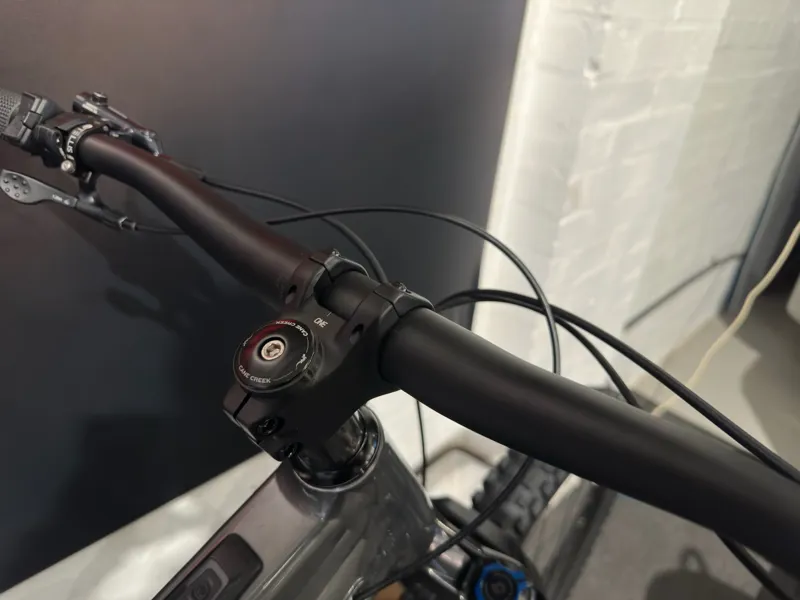 Santa Cruz 2026 Vala AL Deore - Gloss Grey-8