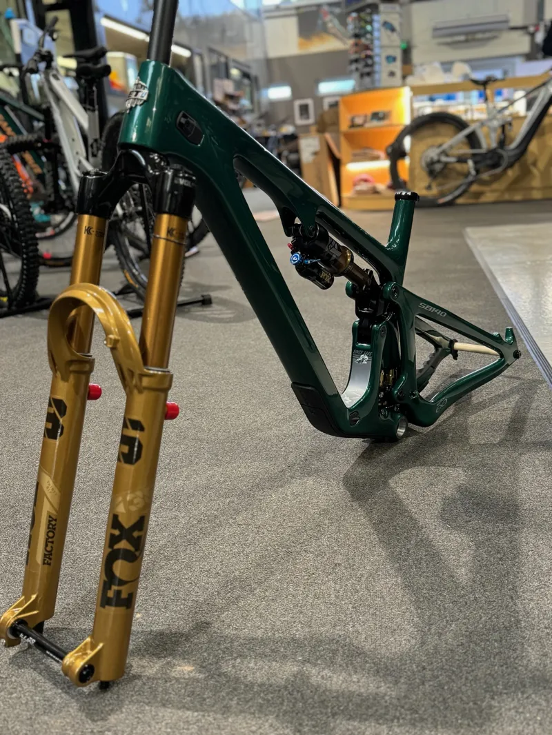 Yeti MY25 SB140 T-Series FrameSet Emerald-4