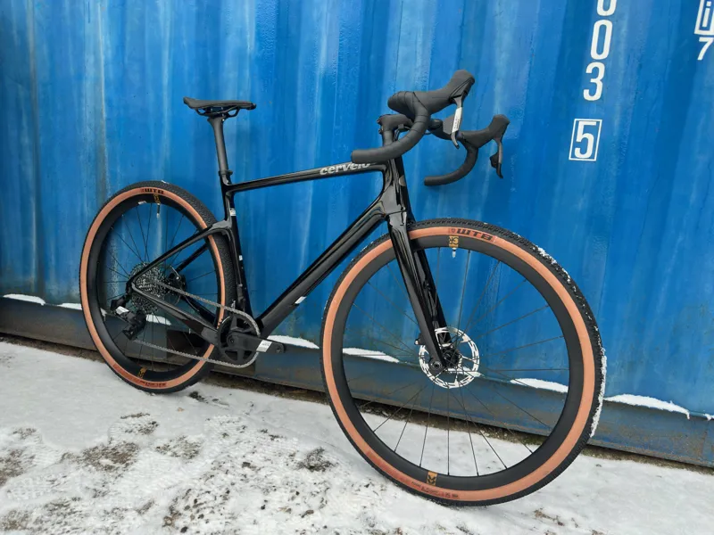 Cervelo 2026 Aspero Apex XPLR AXS Black/Gold-2