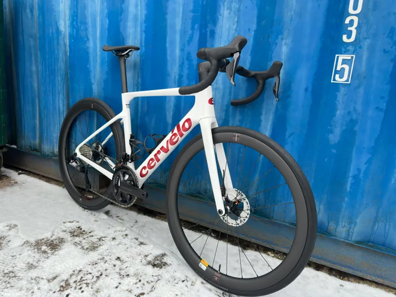 Cervelo 2026 Caledonia 5 Ultegra Di2 Vanilla/Cherry-2