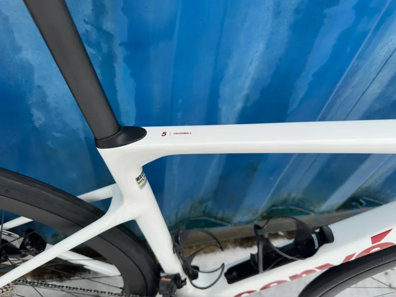 Cervelo 2026 Caledonia 5 Ultegra Di2 Vanilla/Cherry-8