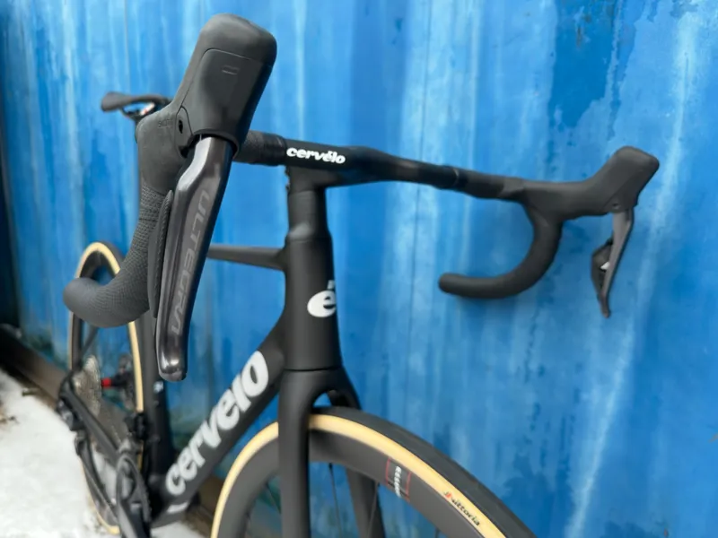 Cervelo 2026 R5 Ultegra Di2 - Five Black-3