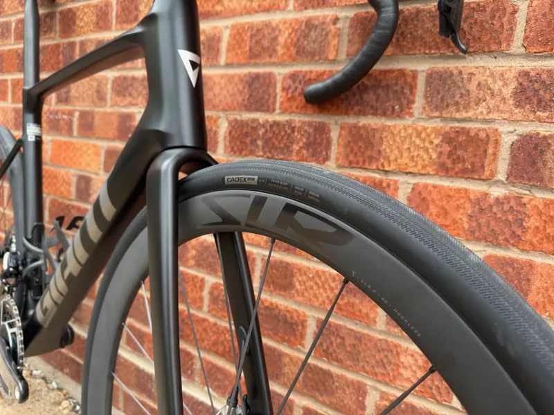 Giant Defy Advanced Pro - Red AXS - Carbon -7