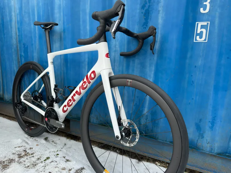 Cervelo 2026 Caledonia 5 Force AXS - Vanilla/ Cherry-2