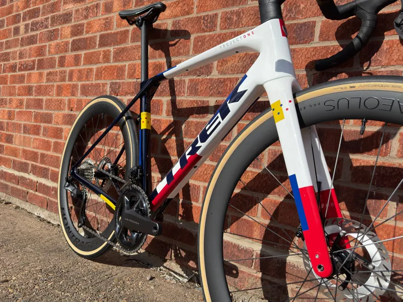 Trek Domane SLR 7 Road Bike in Navy Smoke/Trek White-2