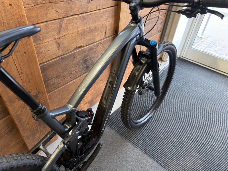 Trek Fuel EX 8 Gen 6 - Large - Approved Used-1