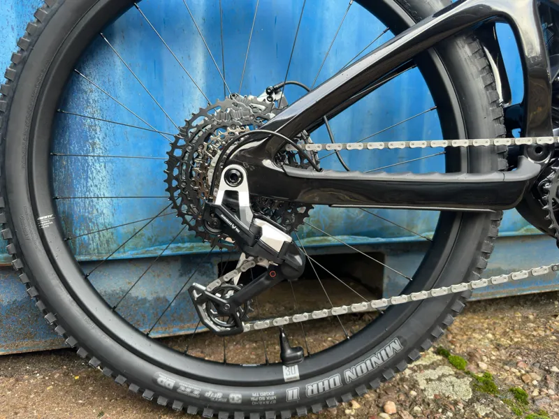 Giant Reign 2026 Advanced E+ 1 - Mercury/Carbon Smoke-9