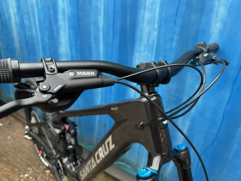 Santa Cruz MY26 Bullit C 90 - Gloss Black-4