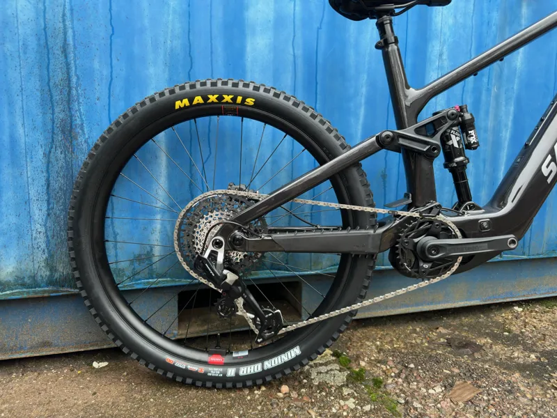 Santa Cruz MY26 Bullit C 90 - Gloss Black-5