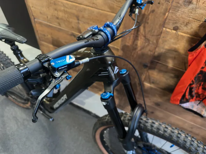 Merida eOne Sixty 7000 Mid - Guarded Gold - Part Exchange-6