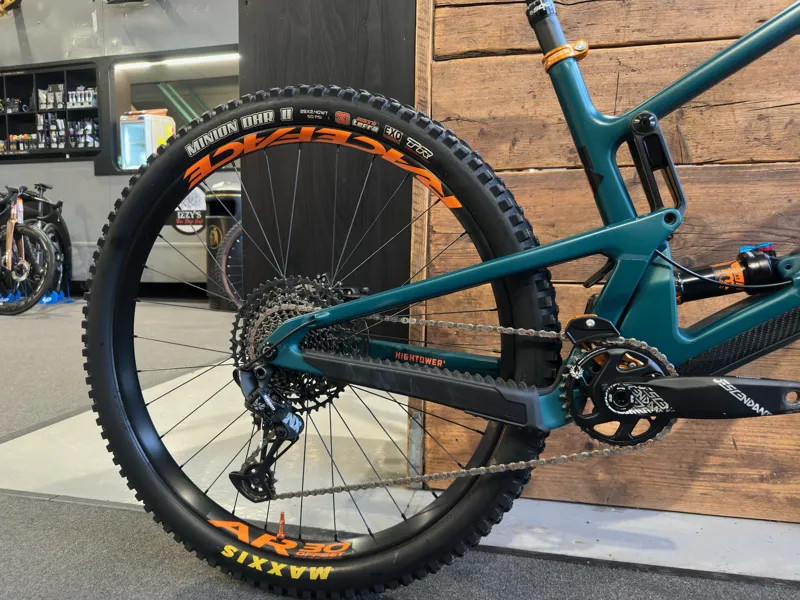 Santa Cruz Hightower V3 Evergreen Large Part Exchange-5