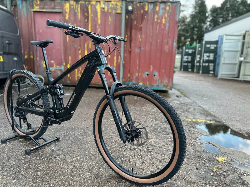 Trek Fuel+ EX 9.7 - Carbon Smoke/Lithium Grey Marble-2