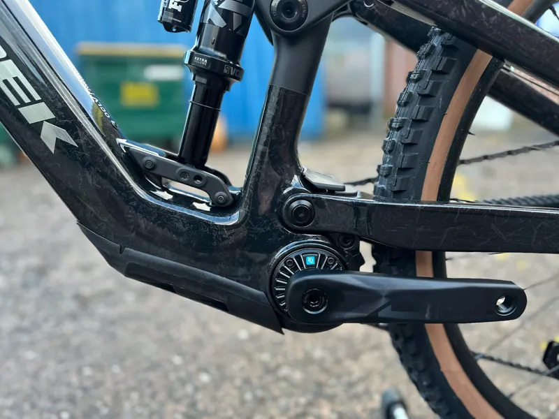 Trek Fuel+ EX 9.7 - Carbon Smoke/Lithium Grey Marble-9