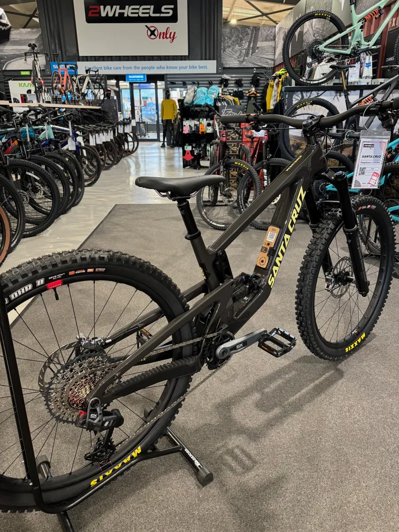 Santa Cruz Megatower C GX AXS NGT Air RSV Carbon Black Medium-2