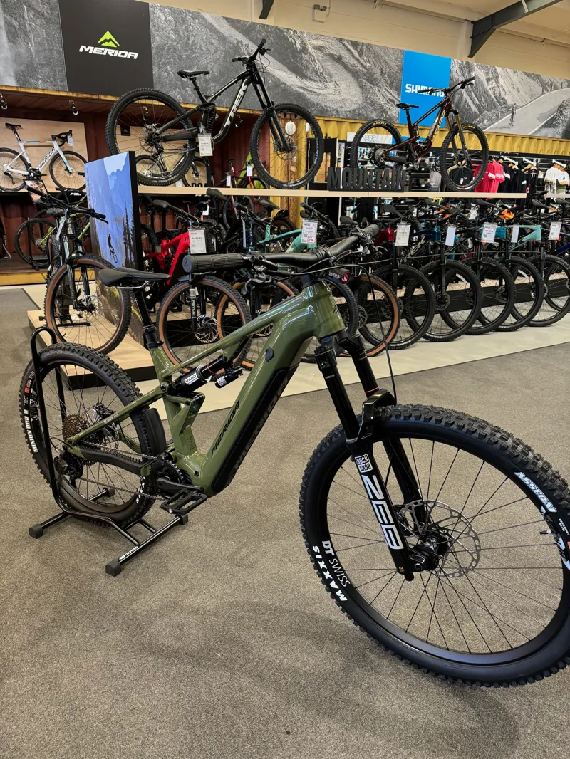 2025 Merida eOne-Eighty 900 - Anaconda Green-2