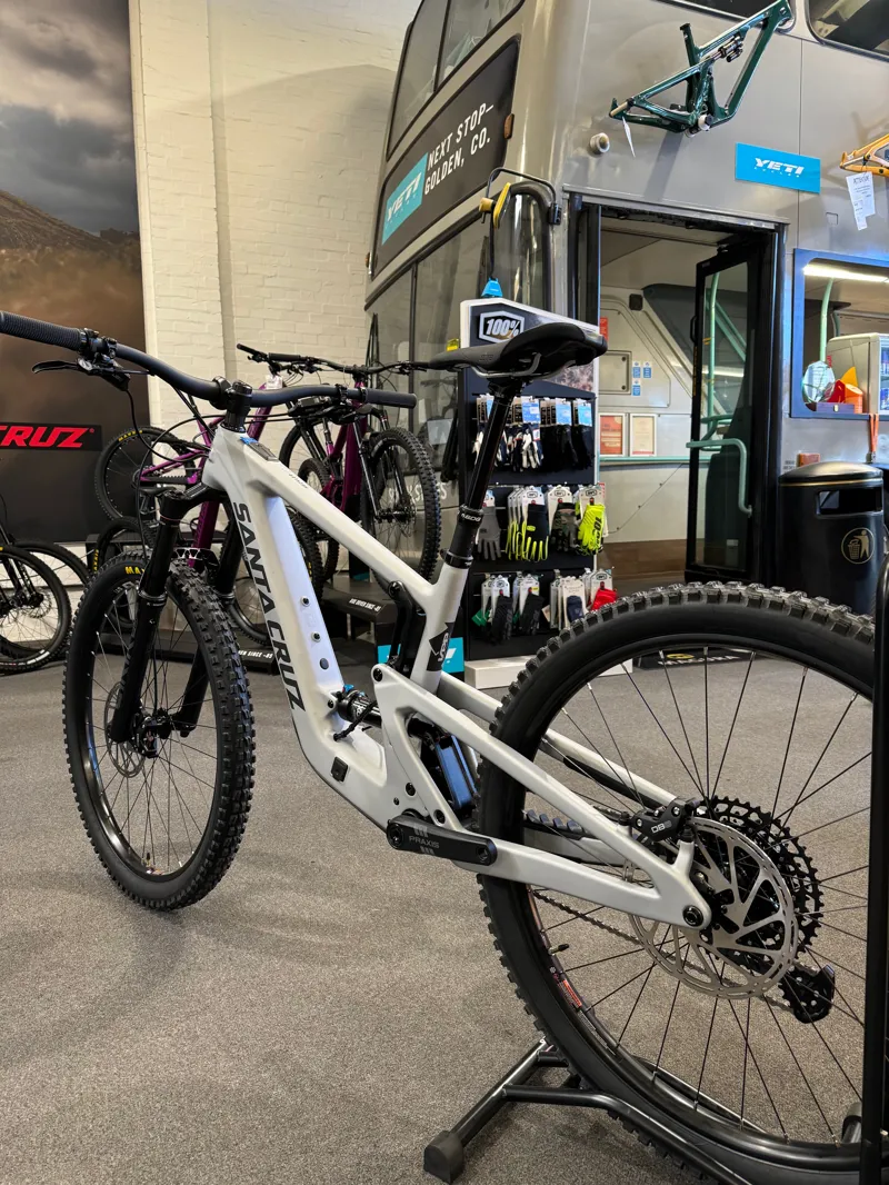 Santa Cruz Heckler SL C R Silver-3