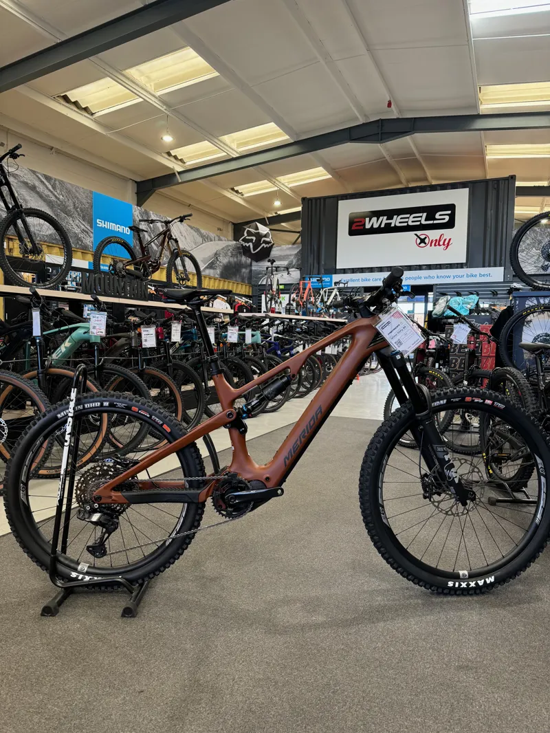 Merida eOne-Sixty 8000 Silk Brown/Black MY25-1