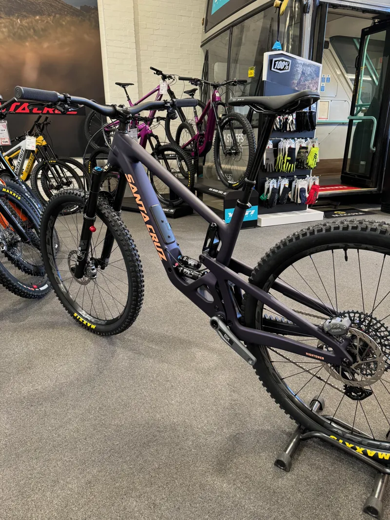 Santa Cruz Hightower MY25 C GX AXS Purple Peach-3