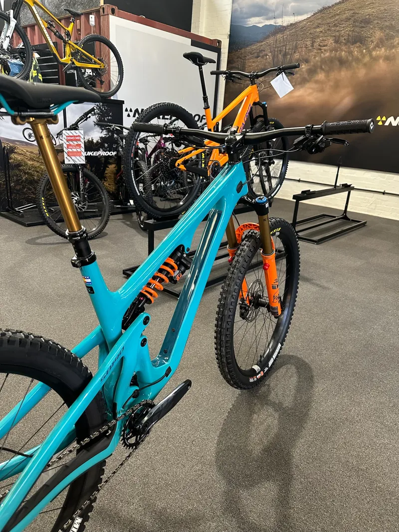 Yeti Cycles SB140 C-Series LR in Turquoise - Free Fox Factory Upgrade-1
