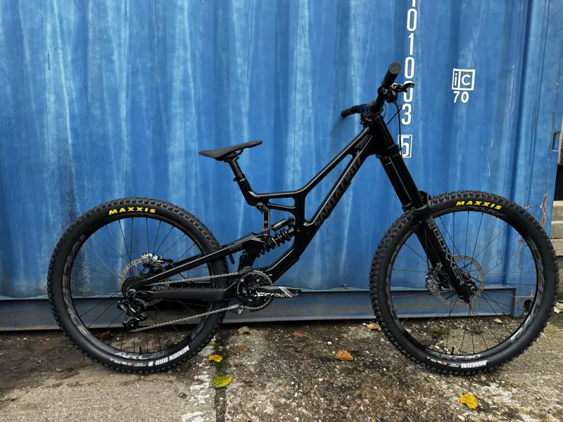 Santa Cruz V10 CC S MX Black Sparkle-2