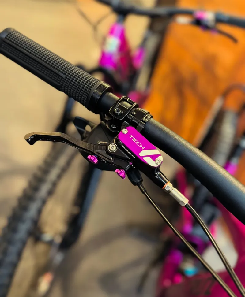 Santa Cruz Heckler SL C R Magenta - 2 Wheels Only CUSTOM-2