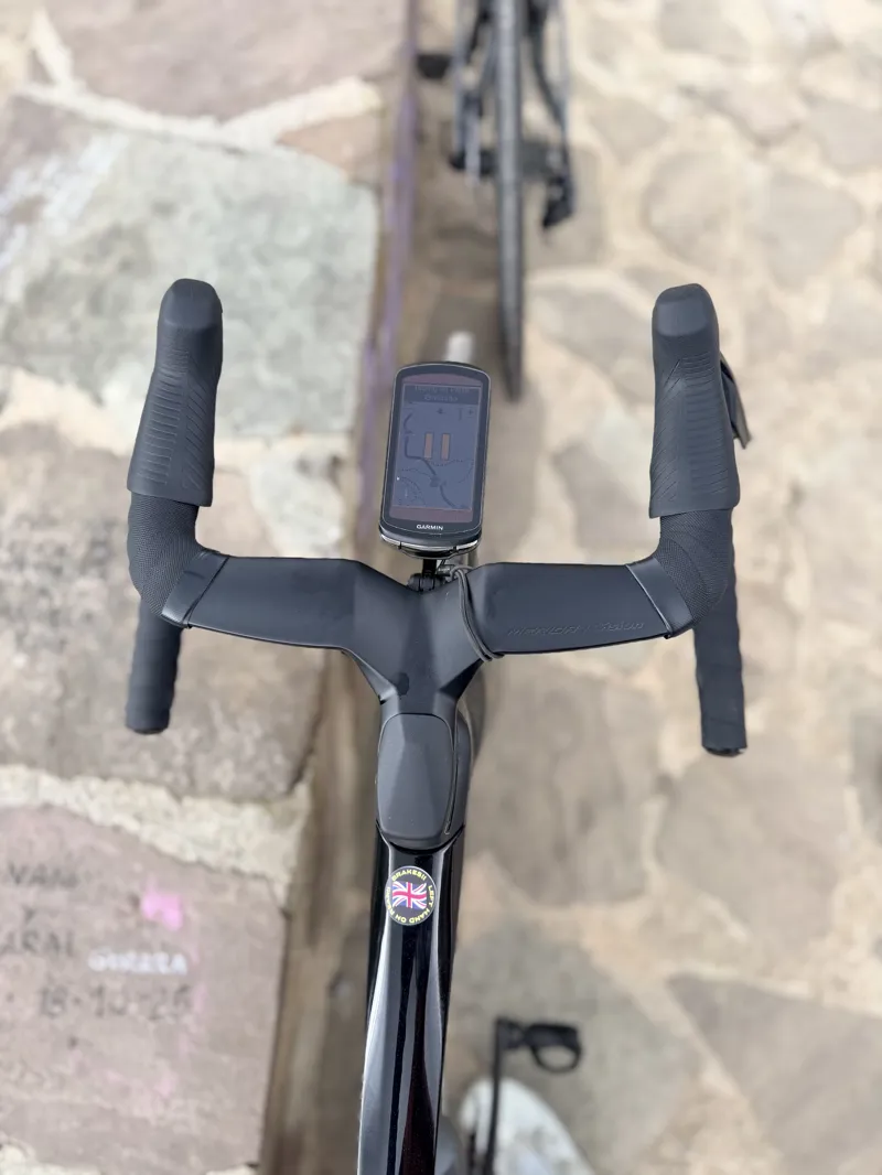 Merida Reacto 10K Road Bike in Black/Mineral Gold Grey-2