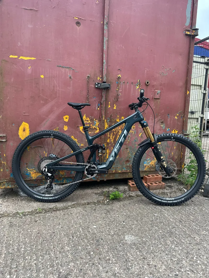 Yeti MTE 2026 C2 Factory Midnight-1